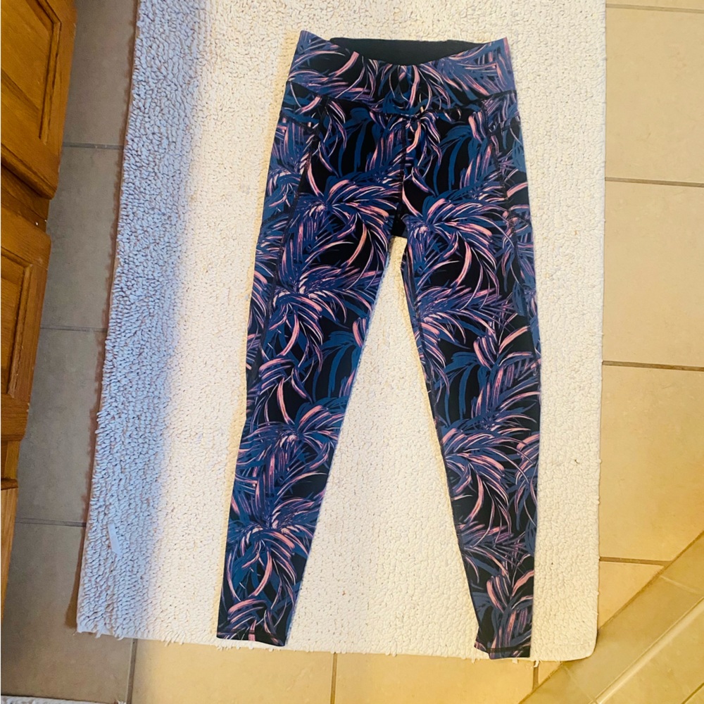Sweaty Betty Zero Gravity leggings, large